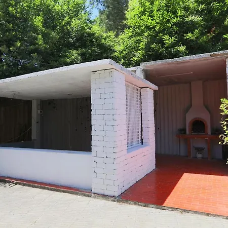 Serene House Surrounded By Nature In Beykoz *